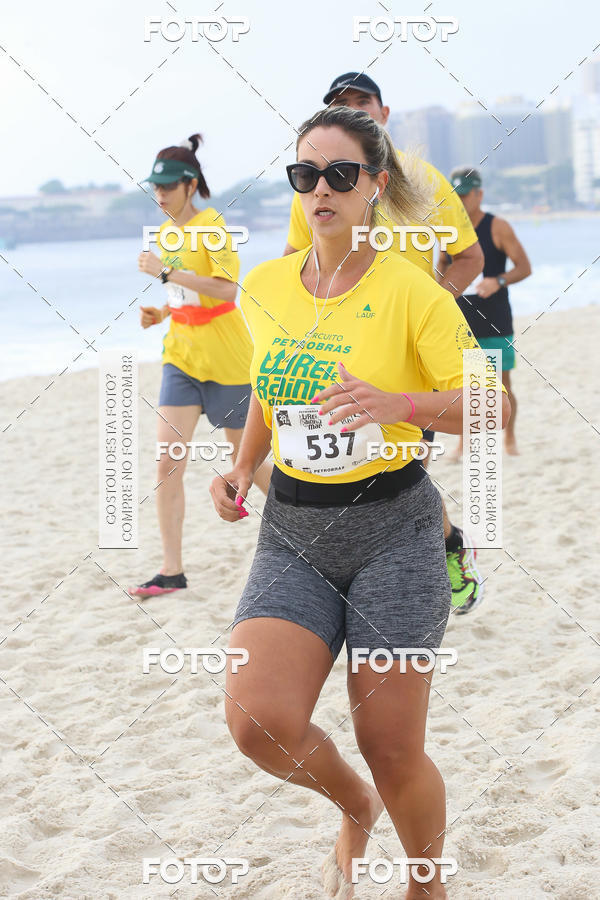 Buy your photos of the eventCircuito Petrobrs Rei e Rainha do Mar on Fotop