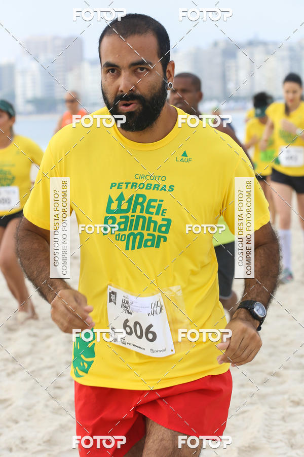 Buy your photos of the eventCircuito Petrobrs Rei e Rainha do Mar on Fotop