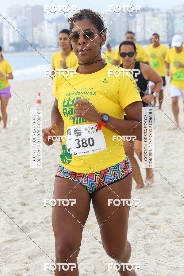 Buy your photos of the eventCircuito Petrobrs Rei e Rainha do Mar on Fotop