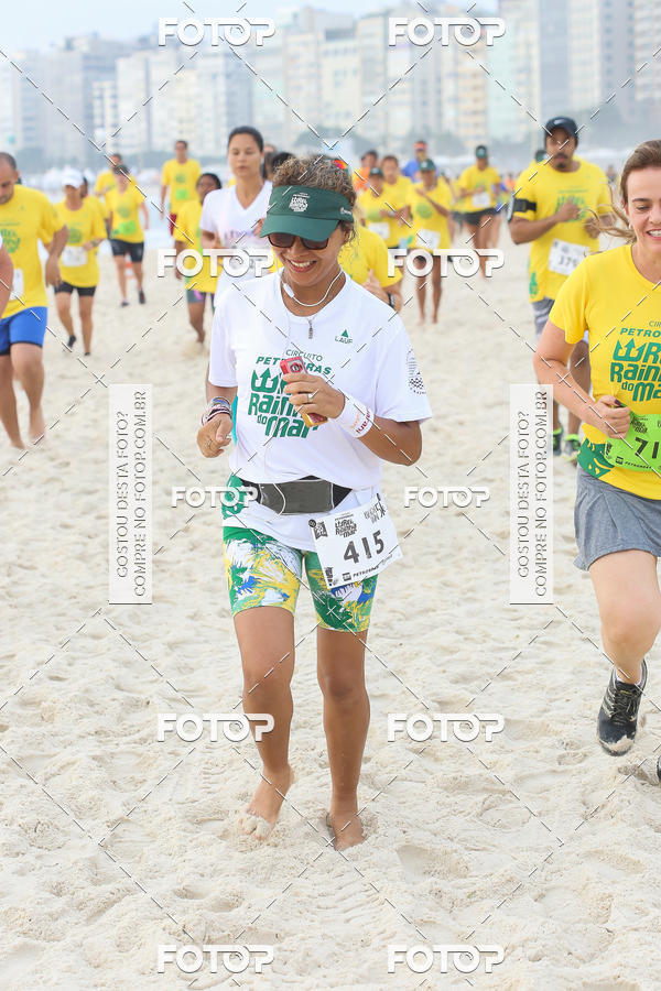 Buy your photos of the eventCircuito Petrobrs Rei e Rainha do Mar on Fotop