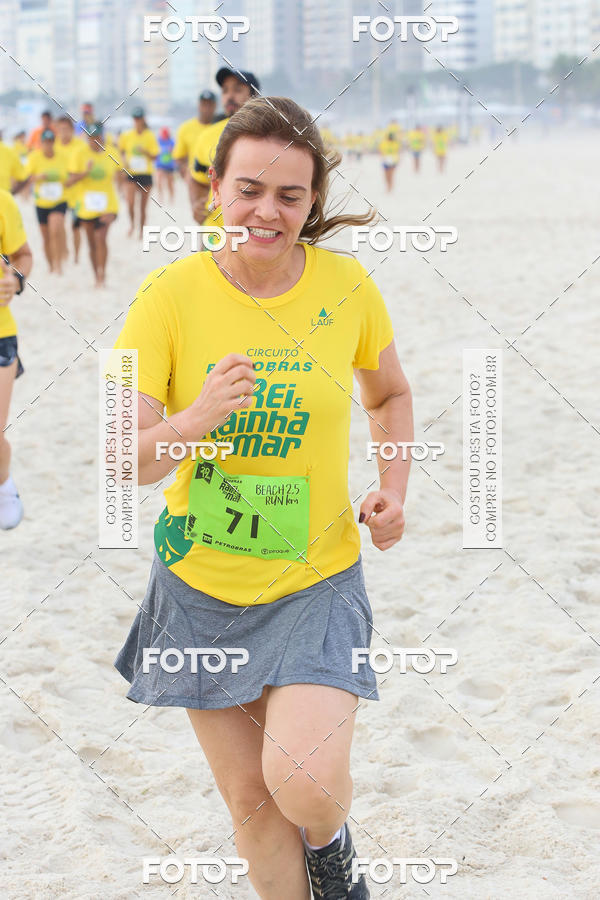 Buy your photos of the eventCircuito Petrobrs Rei e Rainha do Mar on Fotop