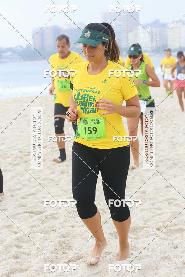 Buy your photos of the eventCircuito Petrobrs Rei e Rainha do Mar on Fotop