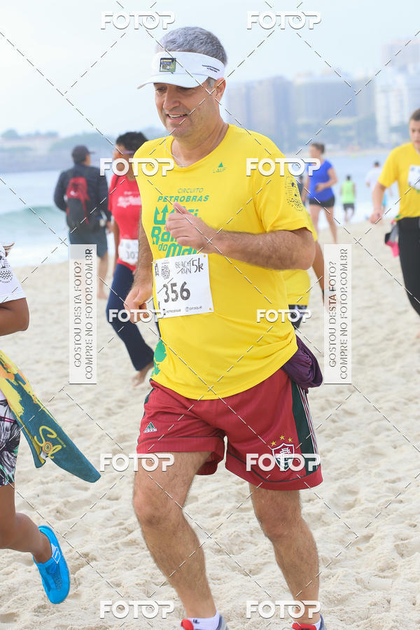 Buy your photos of the eventCircuito Petrobrs Rei e Rainha do Mar on Fotop