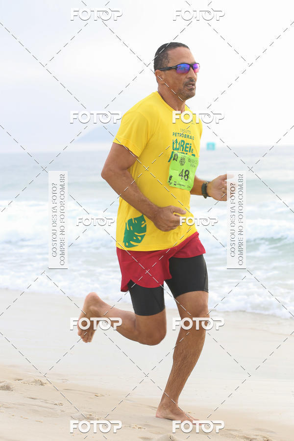 Buy your photos of the eventCircuito Petrobrs Rei e Rainha do Mar on Fotop