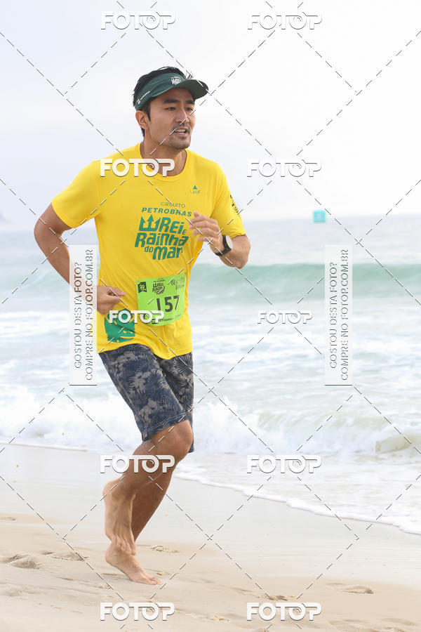 Buy your photos of the eventCircuito Petrobrs Rei e Rainha do Mar on Fotop
