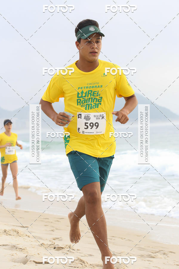 Buy your photos of the eventCircuito Petrobrs Rei e Rainha do Mar on Fotop