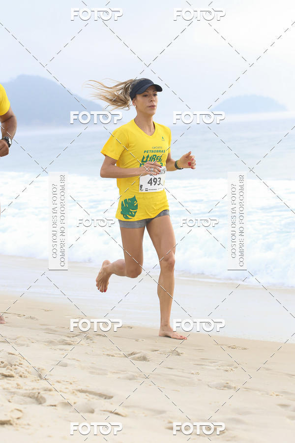 Buy your photos of the eventCircuito Petrobrs Rei e Rainha do Mar on Fotop