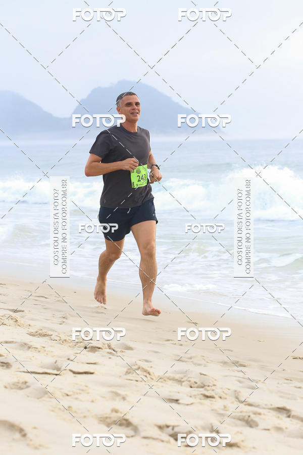 Buy your photos of the eventCircuito Petrobrs Rei e Rainha do Mar on Fotop