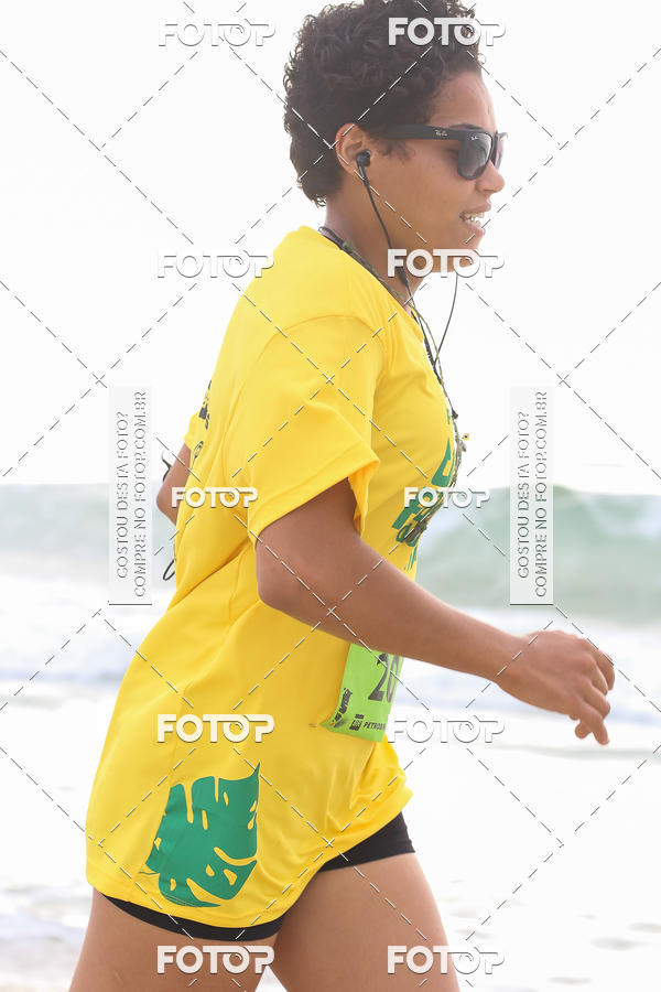 Buy your photos of the eventCircuito Petrobrs Rei e Rainha do Mar on Fotop