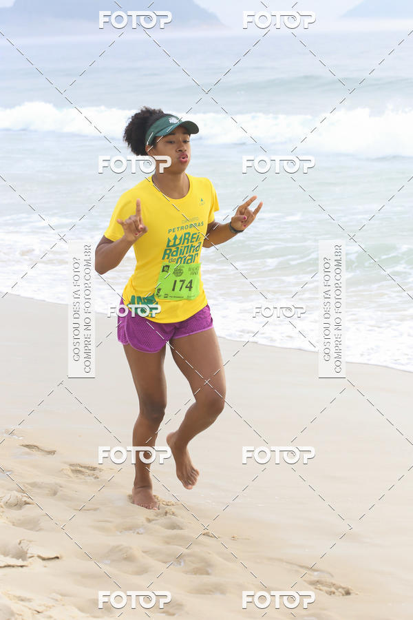Buy your photos of the eventCircuito Petrobrs Rei e Rainha do Mar on Fotop