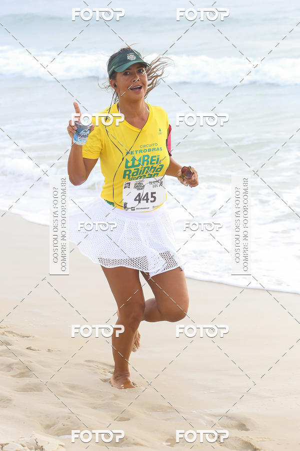 Buy your photos of the eventCircuito Petrobrs Rei e Rainha do Mar on Fotop