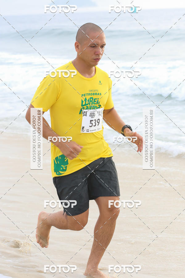 Buy your photos of the eventCircuito Petrobrs Rei e Rainha do Mar on Fotop