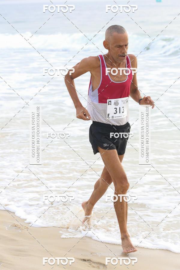Buy your photos of the eventCircuito Petrobrs Rei e Rainha do Mar on Fotop
