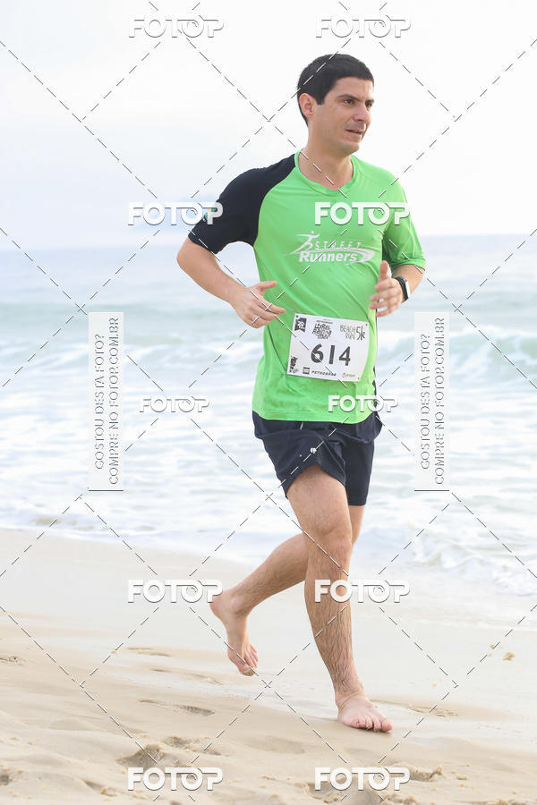 Buy your photos of the eventCircuito Petrobrs Rei e Rainha do Mar on Fotop