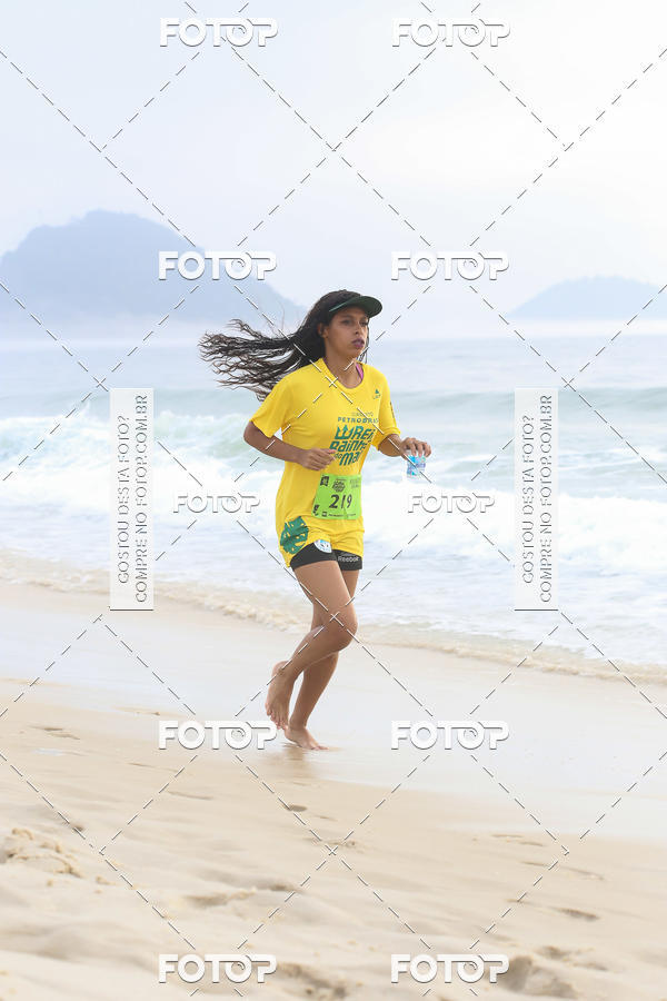 Buy your photos of the eventCircuito Petrobrs Rei e Rainha do Mar on Fotop