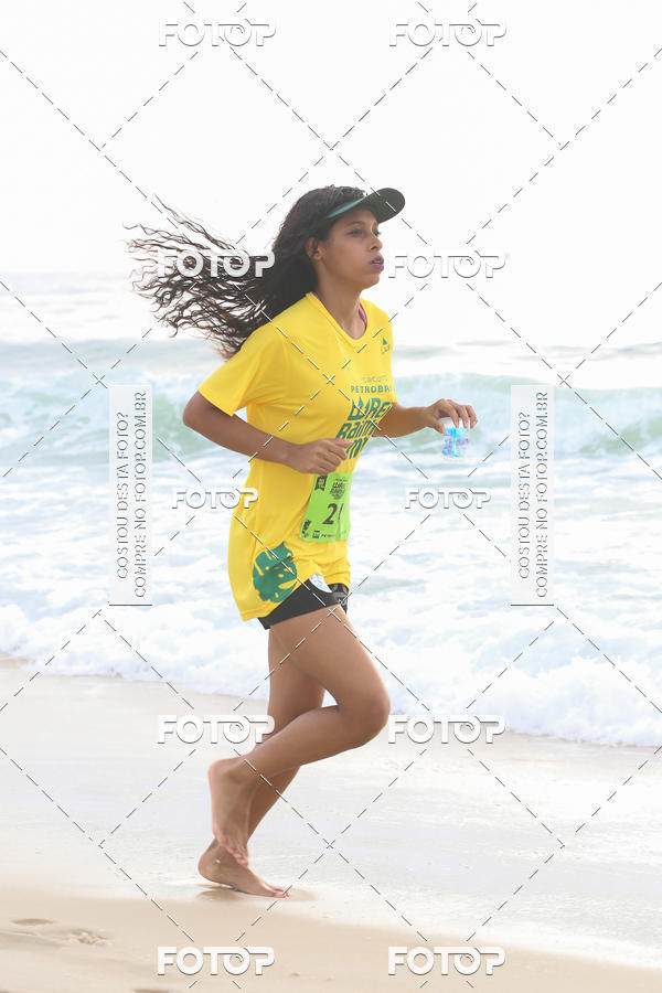 Buy your photos of the eventCircuito Petrobrs Rei e Rainha do Mar on Fotop