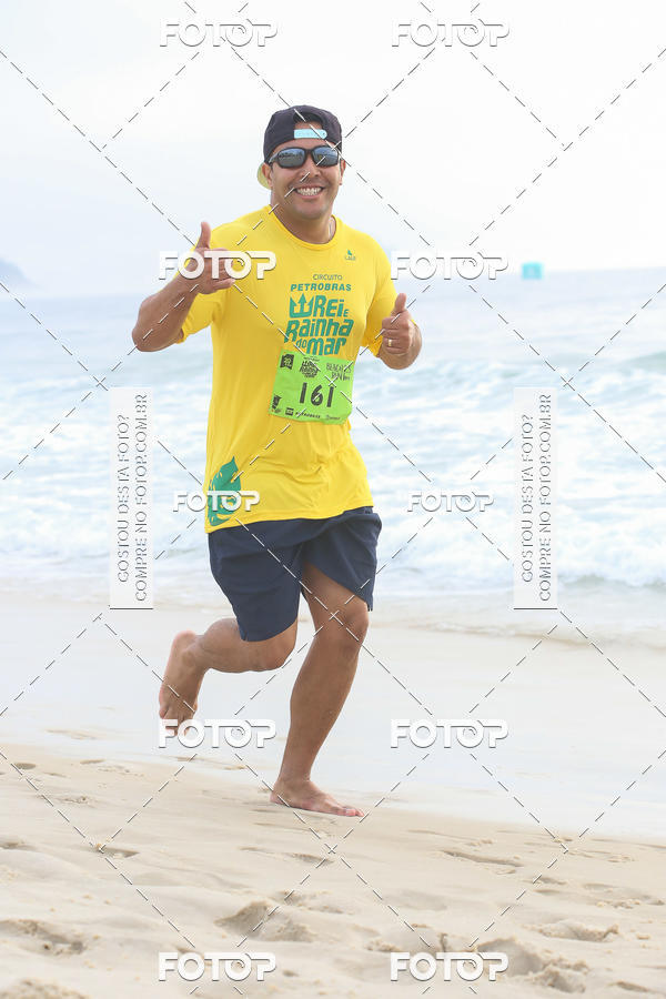 Buy your photos of the eventCircuito Petrobrs Rei e Rainha do Mar on Fotop