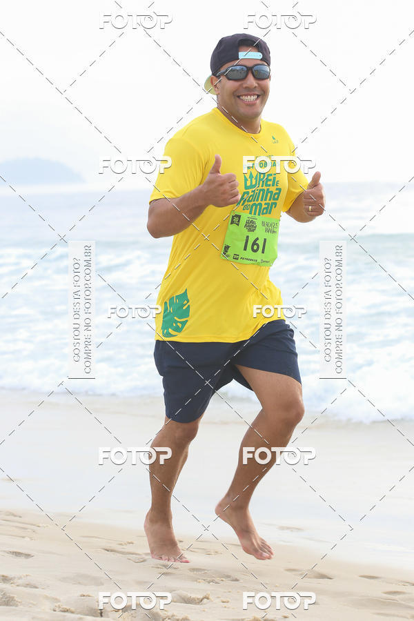 Buy your photos of the eventCircuito Petrobrs Rei e Rainha do Mar on Fotop