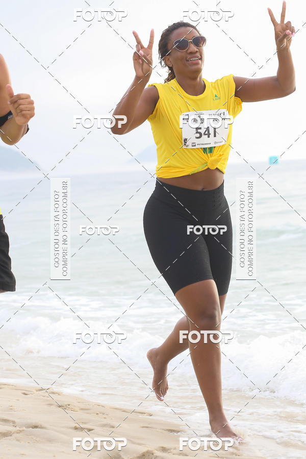Buy your photos of the eventCircuito Petrobrs Rei e Rainha do Mar on Fotop