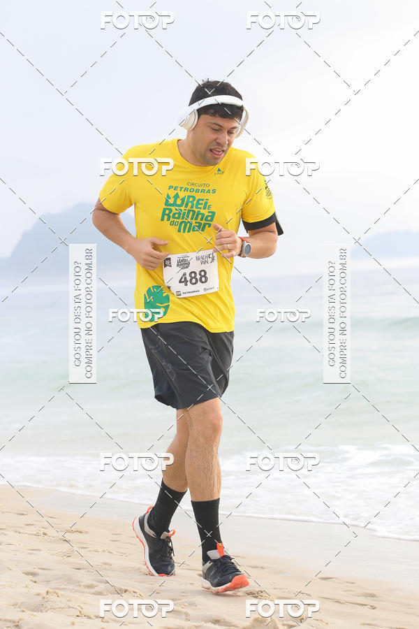 Buy your photos of the eventCircuito Petrobrs Rei e Rainha do Mar on Fotop