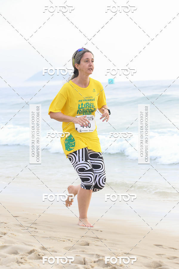Buy your photos of the eventCircuito Petrobrs Rei e Rainha do Mar on Fotop