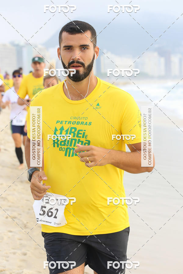 Buy your photos of the eventCircuito Petrobrs Rei e Rainha do Mar on Fotop