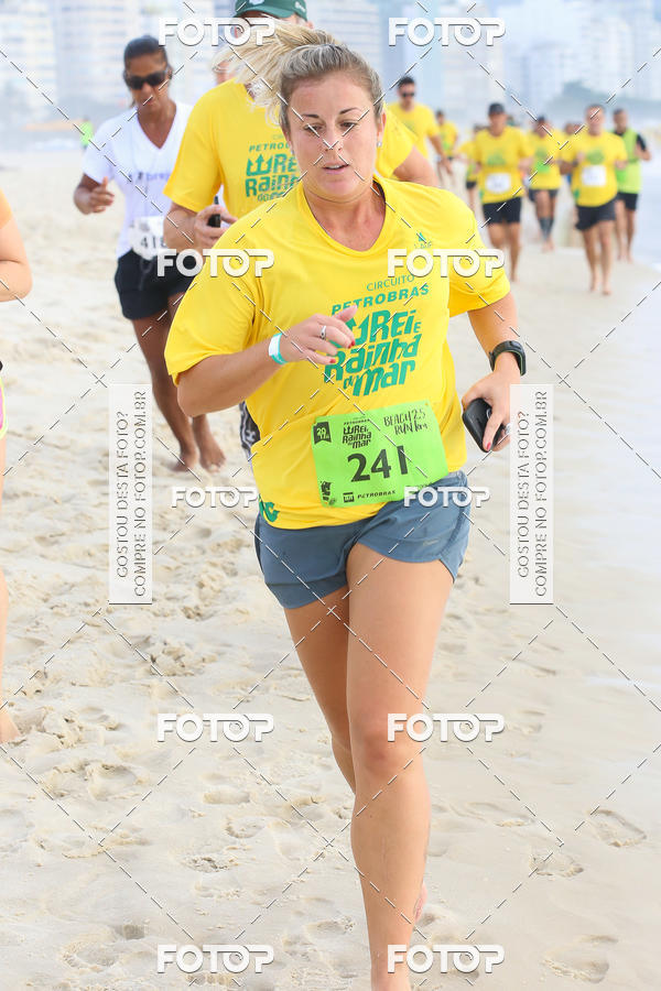 Buy your photos of the eventCircuito Petrobrs Rei e Rainha do Mar on Fotop
