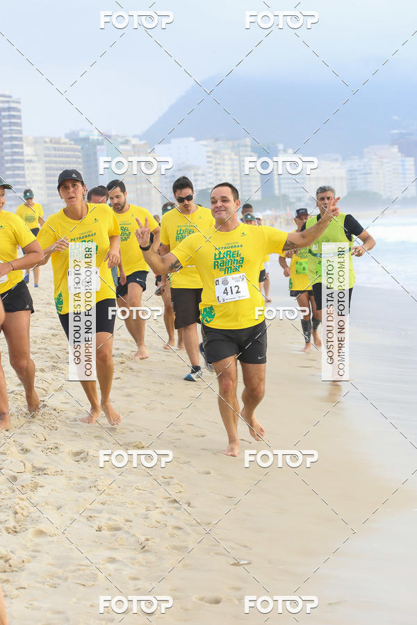 Buy your photos of the eventCircuito Petrobrs Rei e Rainha do Mar on Fotop