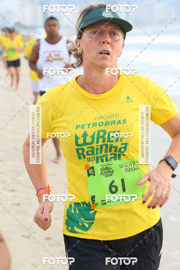 Buy your photos of the eventCircuito Petrobrs Rei e Rainha do Mar on Fotop