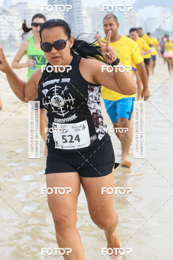 Buy your photos of the eventCircuito Petrobrs Rei e Rainha do Mar on Fotop