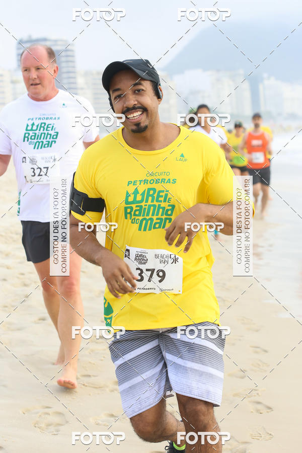 Buy your photos of the eventCircuito Petrobrs Rei e Rainha do Mar on Fotop