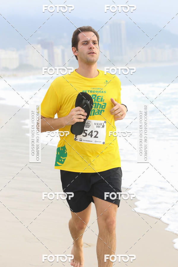Buy your photos of the eventCircuito Petrobrs Rei e Rainha do Mar on Fotop