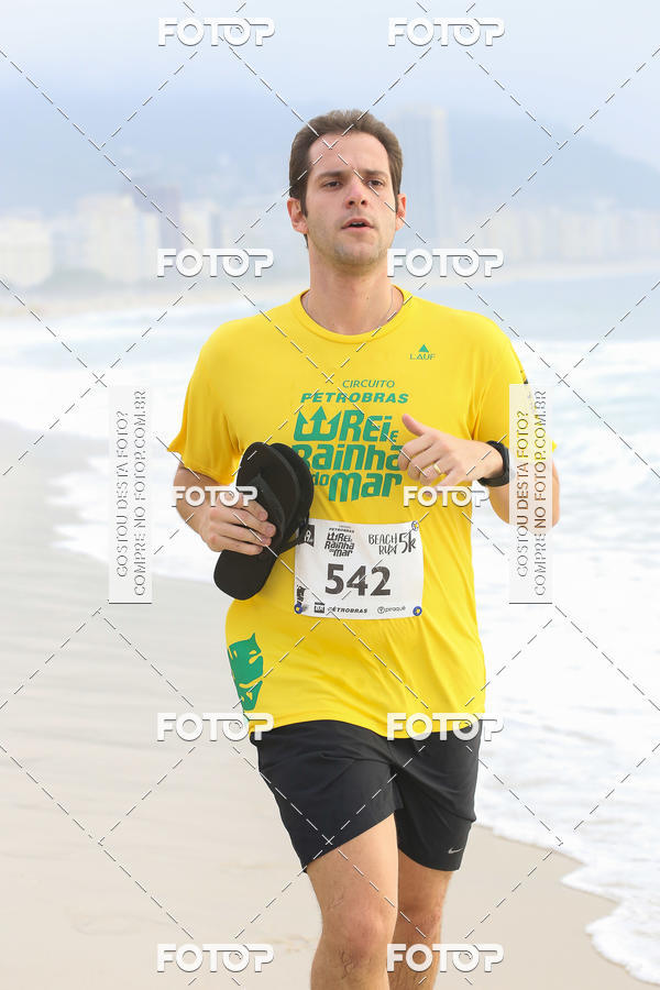Buy your photos of the eventCircuito Petrobrs Rei e Rainha do Mar on Fotop
