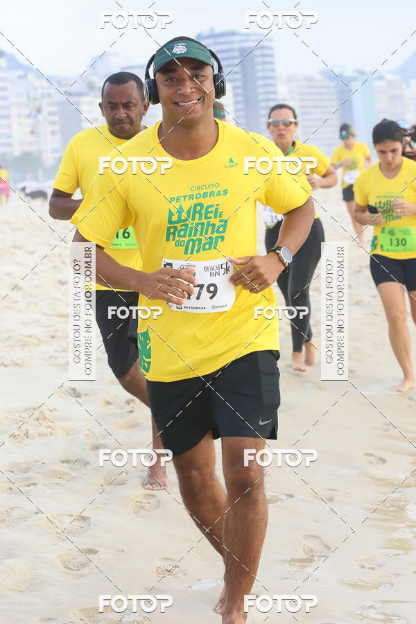Buy your photos of the eventCircuito Petrobrs Rei e Rainha do Mar on Fotop