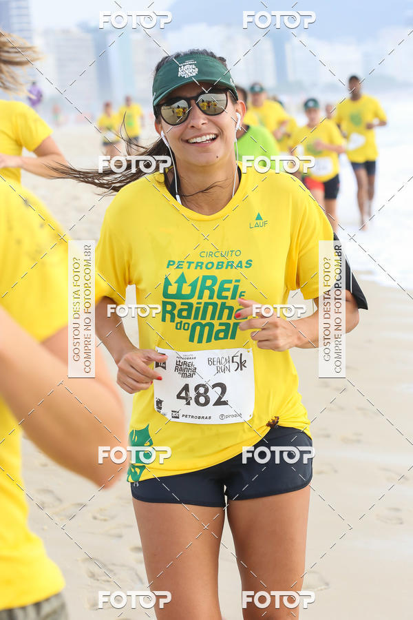 Buy your photos of the eventCircuito Petrobrs Rei e Rainha do Mar on Fotop