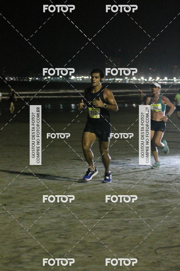 Buy your photos of the eventCircuito Jovem Pan Night Run - Etapa Santos on Fotop