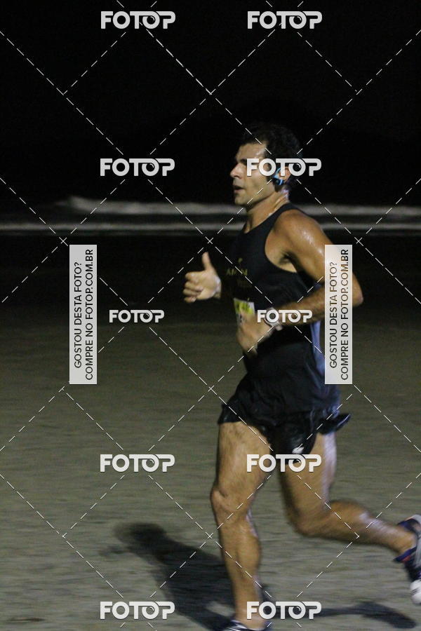 Buy your photos of the eventCircuito Jovem Pan Night Run - Etapa Santos on Fotop