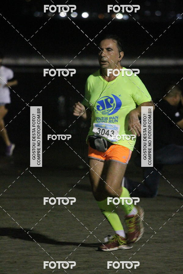 Buy your photos of the eventCircuito Jovem Pan Night Run - Etapa Santos on Fotop