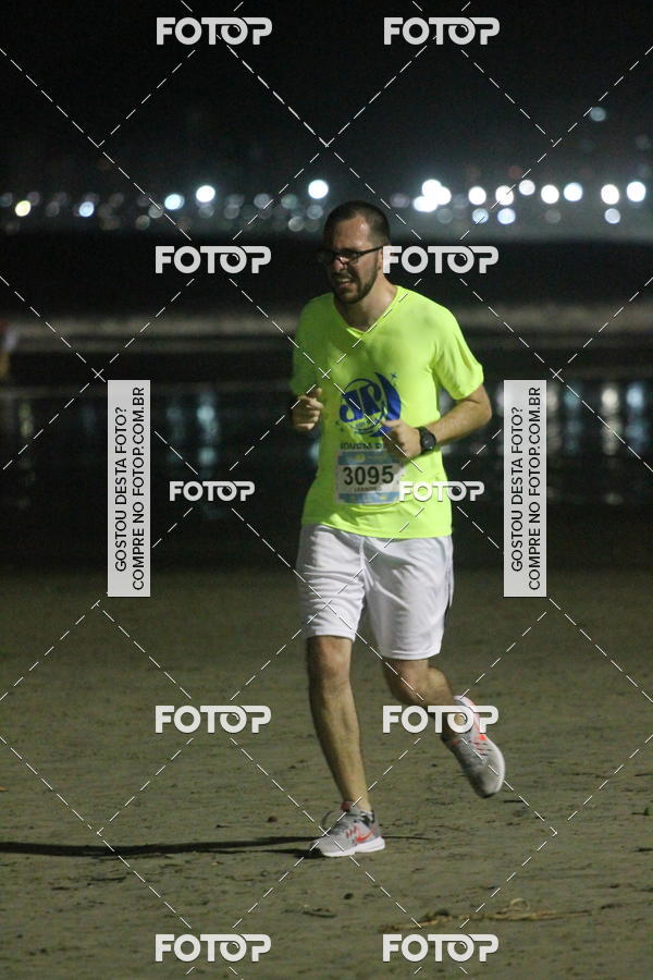 Buy your photos of the eventCircuito Jovem Pan Night Run - Etapa Santos on Fotop