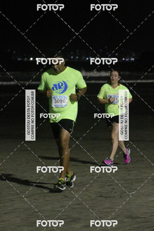 Buy your photos of the eventCircuito Jovem Pan Night Run - Etapa Santos on Fotop