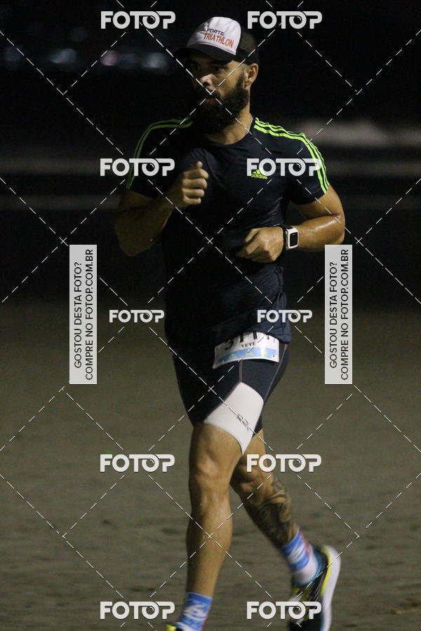 Buy your photos of the eventCircuito Jovem Pan Night Run - Etapa Santos on Fotop