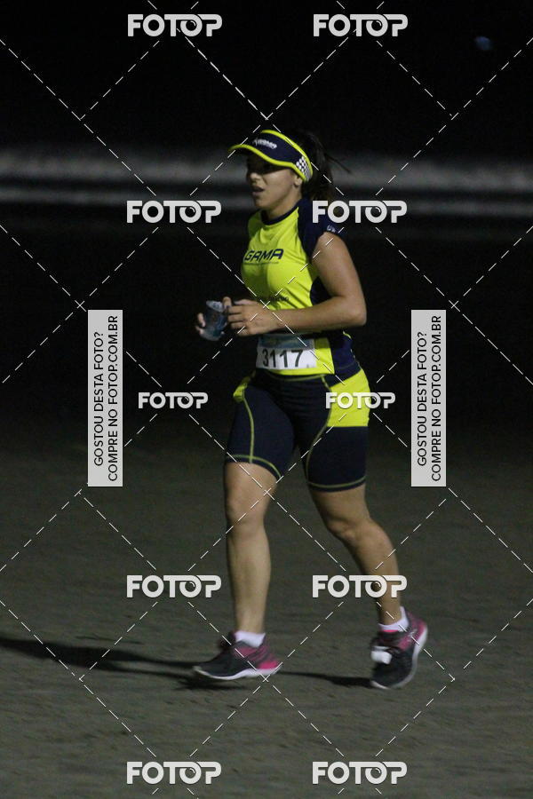 Buy your photos of the eventCircuito Jovem Pan Night Run - Etapa Santos on Fotop