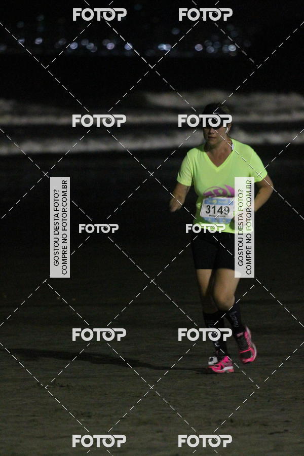 Buy your photos of the eventCircuito Jovem Pan Night Run - Etapa Santos on Fotop