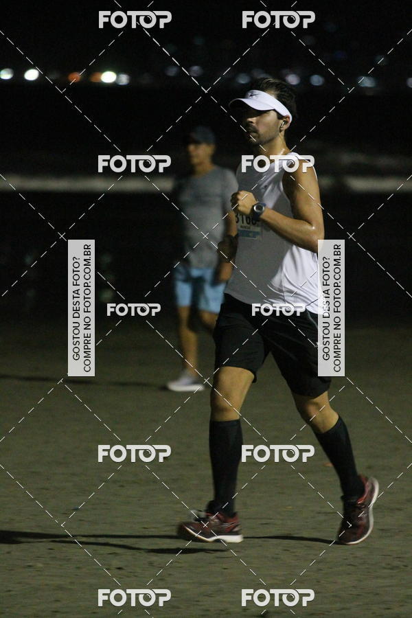 Buy your photos of the eventCircuito Jovem Pan Night Run - Etapa Santos on Fotop
