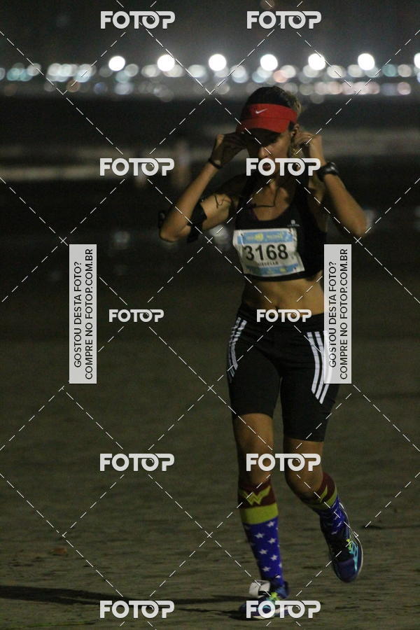 Buy your photos of the eventCircuito Jovem Pan Night Run - Etapa Santos on Fotop