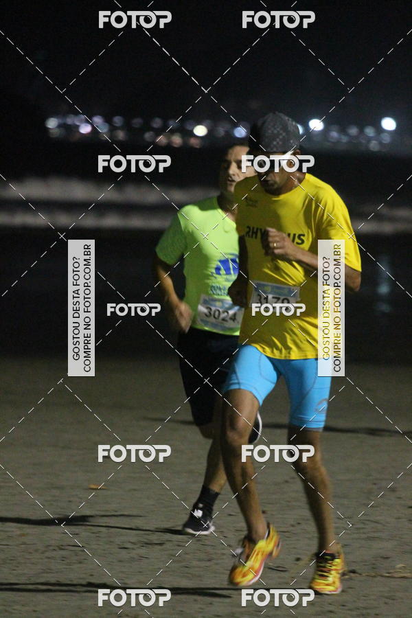 Buy your photos of the eventCircuito Jovem Pan Night Run - Etapa Santos on Fotop