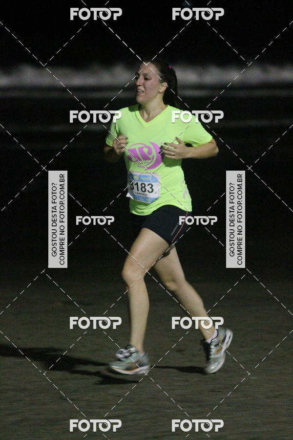 Buy your photos of the eventCircuito Jovem Pan Night Run - Etapa Santos on Fotop