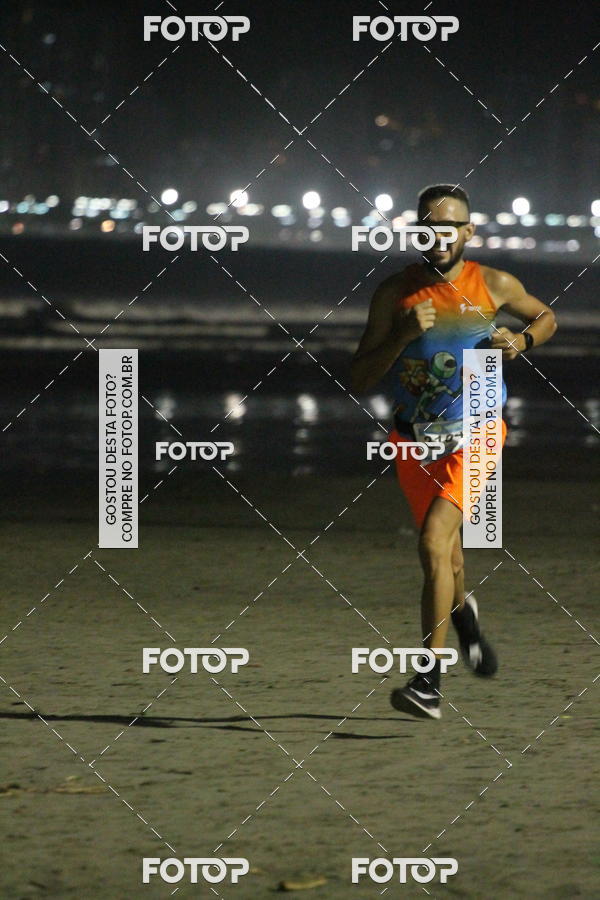 Buy your photos of the eventCircuito Jovem Pan Night Run - Etapa Santos on Fotop