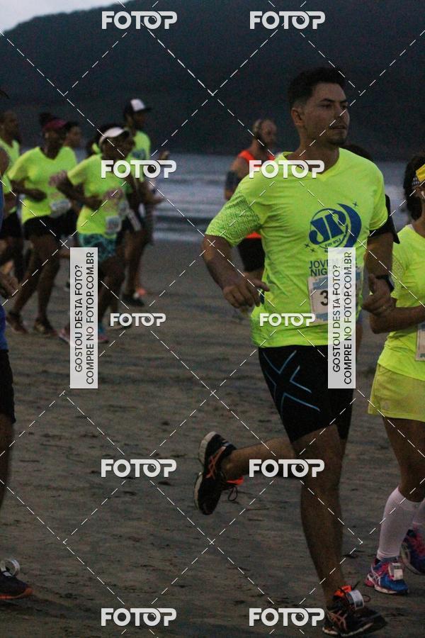 Buy your photos of the eventCircuito Jovem Pan Night Run - Etapa Santos on Fotop