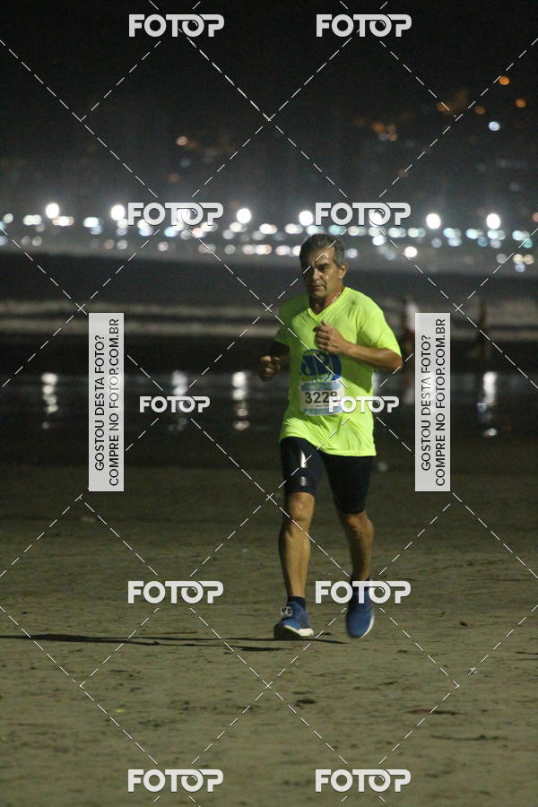 Buy your photos of the eventCircuito Jovem Pan Night Run - Etapa Santos on Fotop